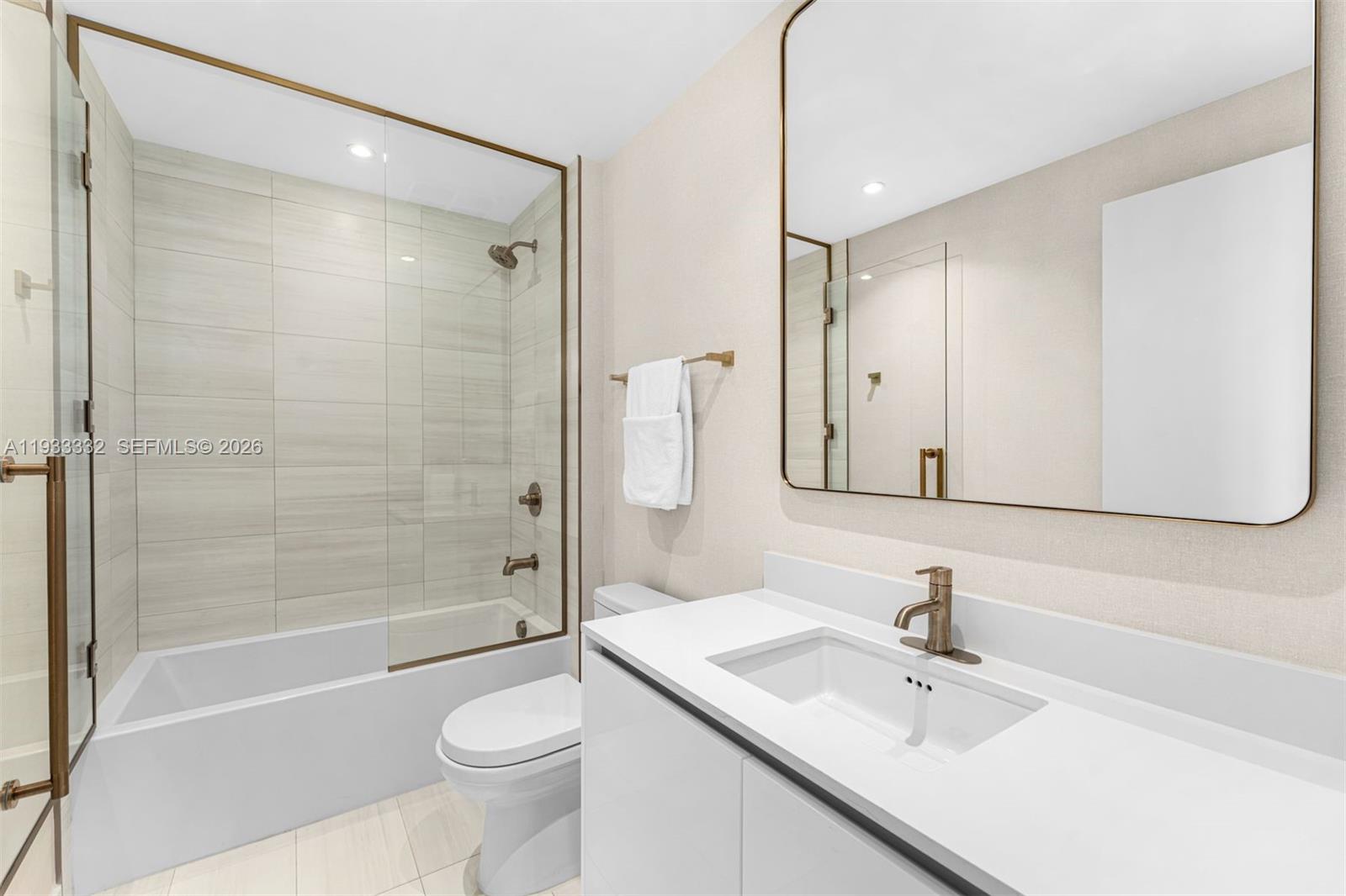 2678 Tigertail Ave #702, Miami FL 33133