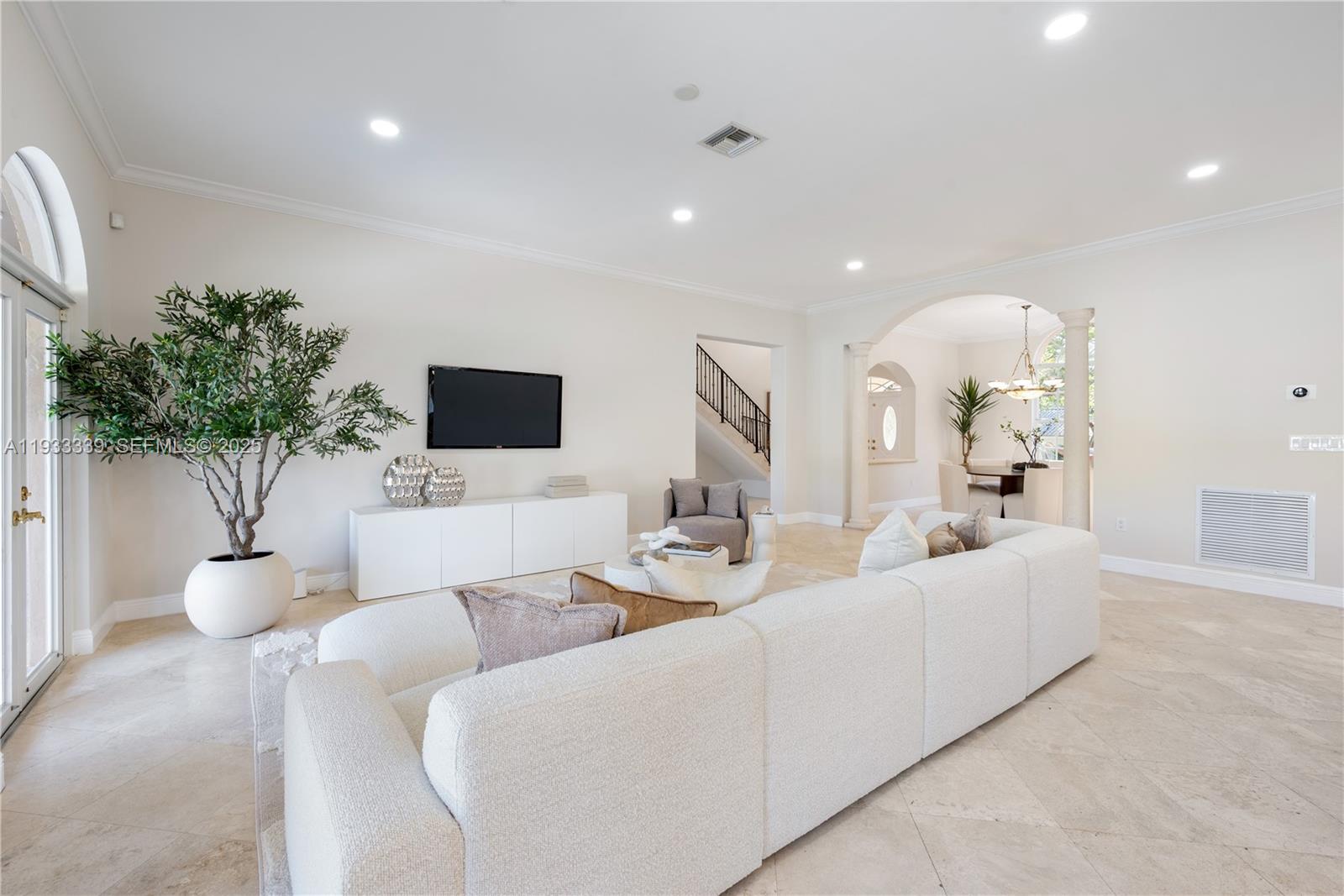 1511 Agua Ave, Coral Gables FL 33156