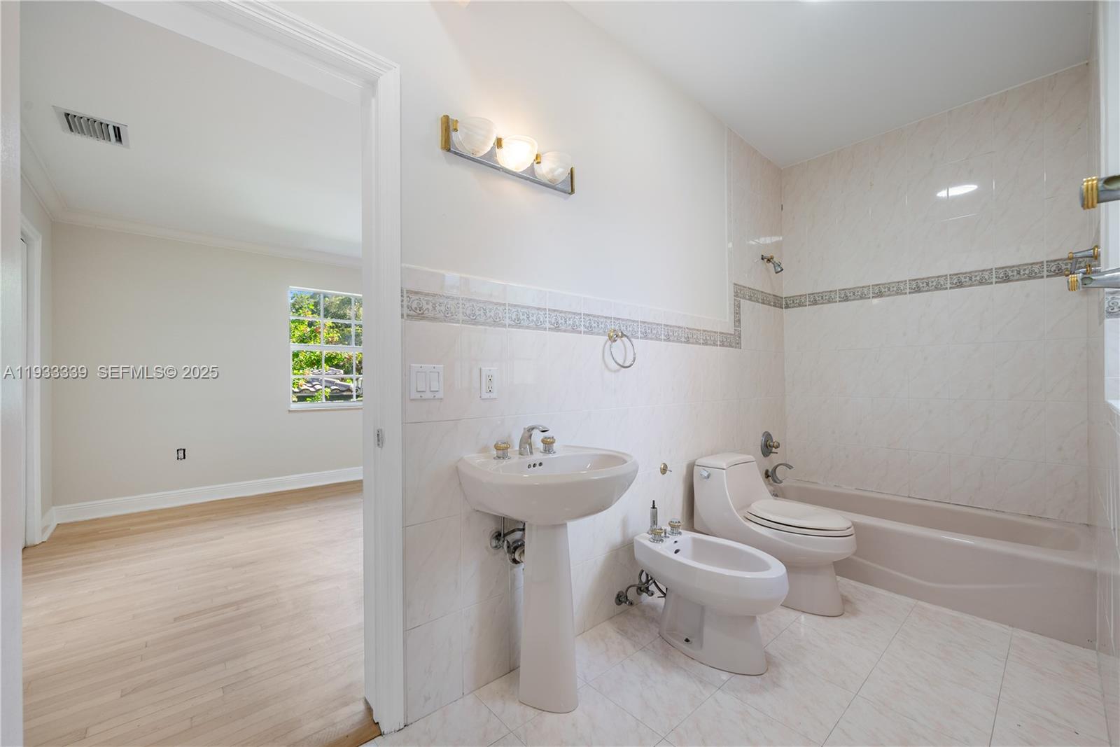 1511 Agua Ave, Coral Gables FL 33156