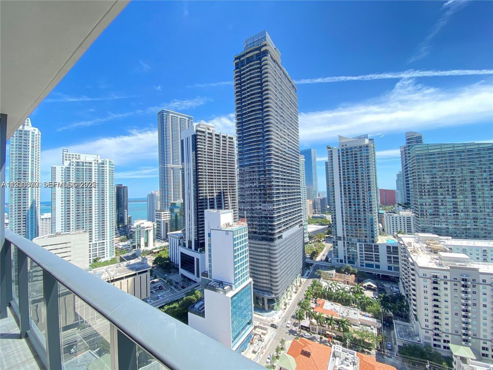 45 SW 9th St #2606, Miami FL 33130