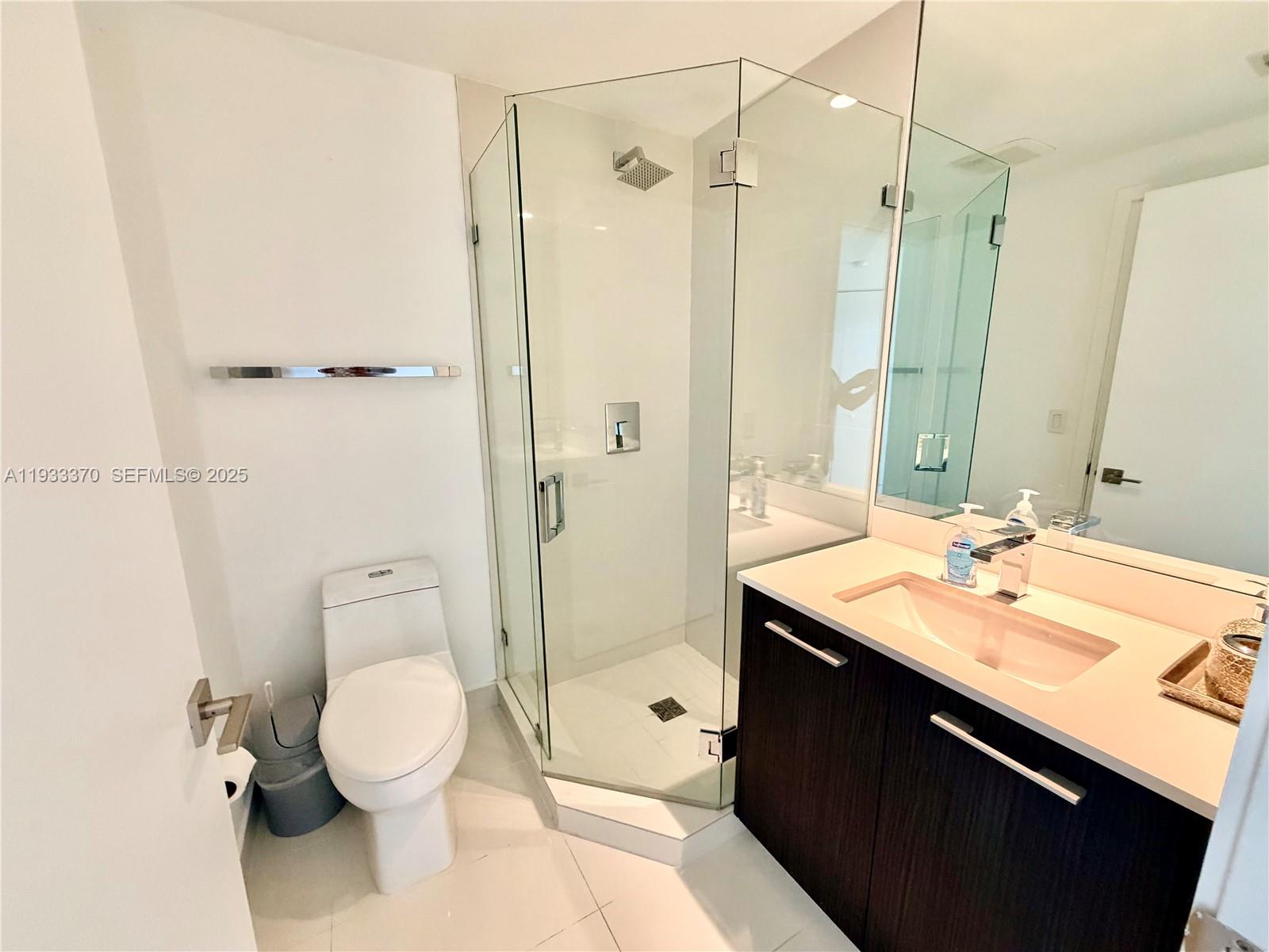 45 SW 9th St #2606, Miami FL 33130