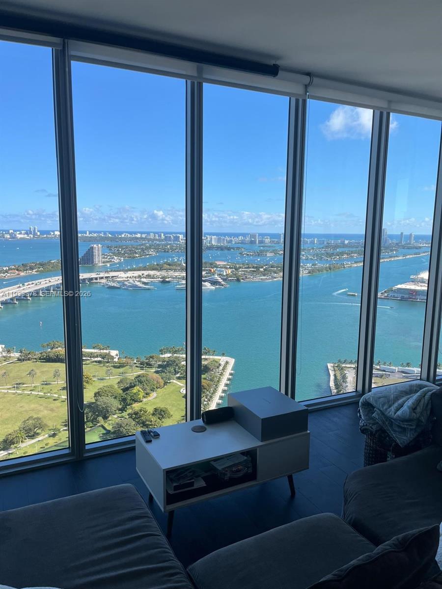 888 Biscayne Blvd #4508, Miami FL 33132