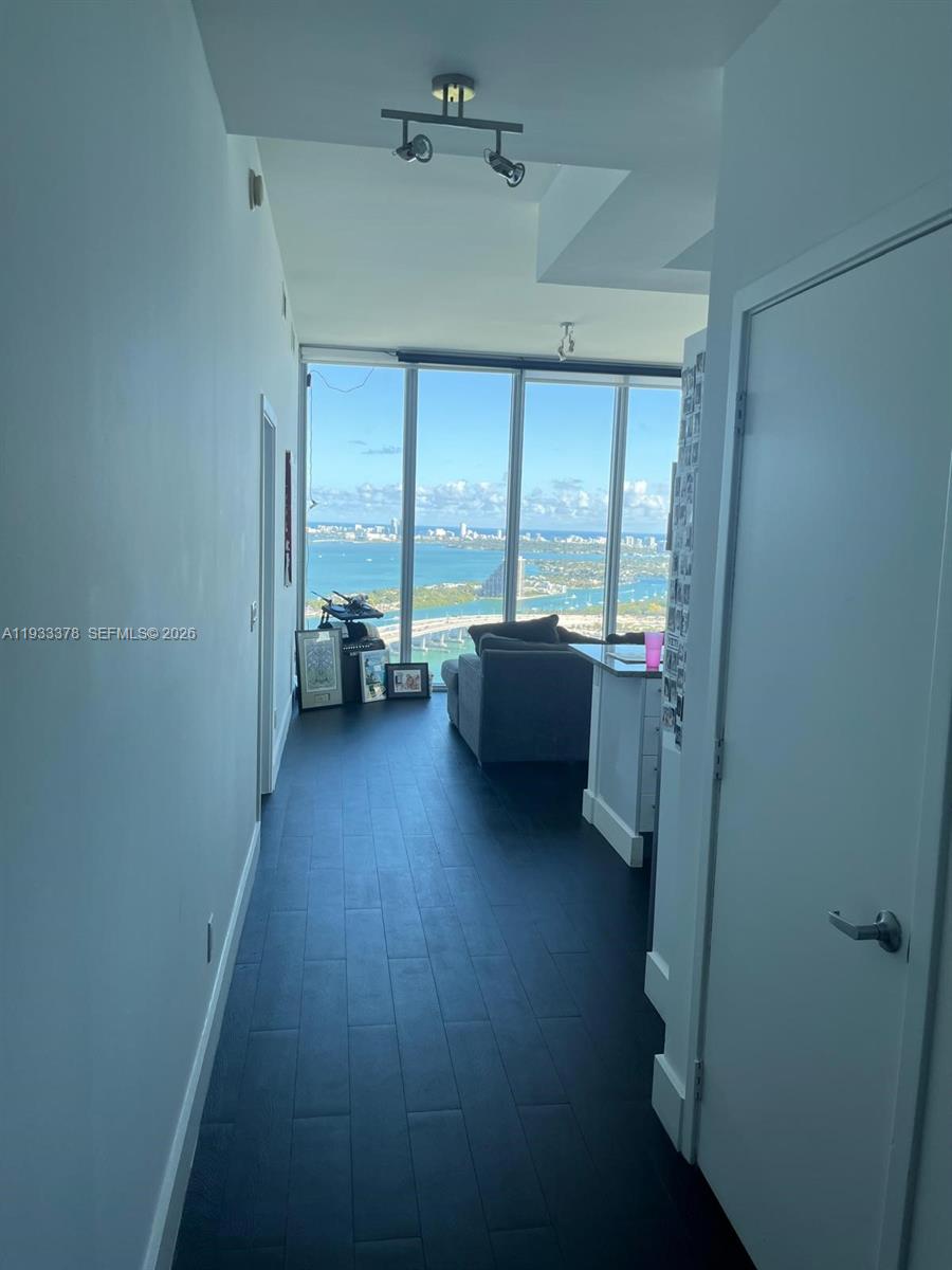 888 Biscayne Blvd #4508, Miami FL 33132