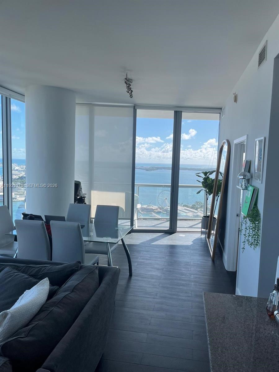 888 Biscayne Blvd #4508, Miami FL 33132