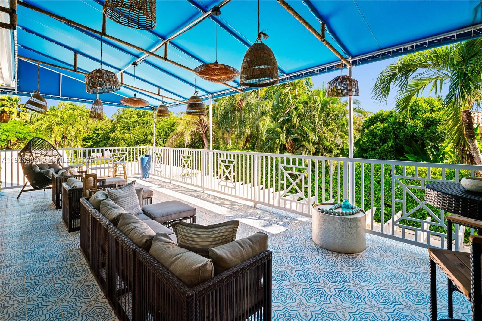 4871 SW 74th Ter, Miami FL 33143
