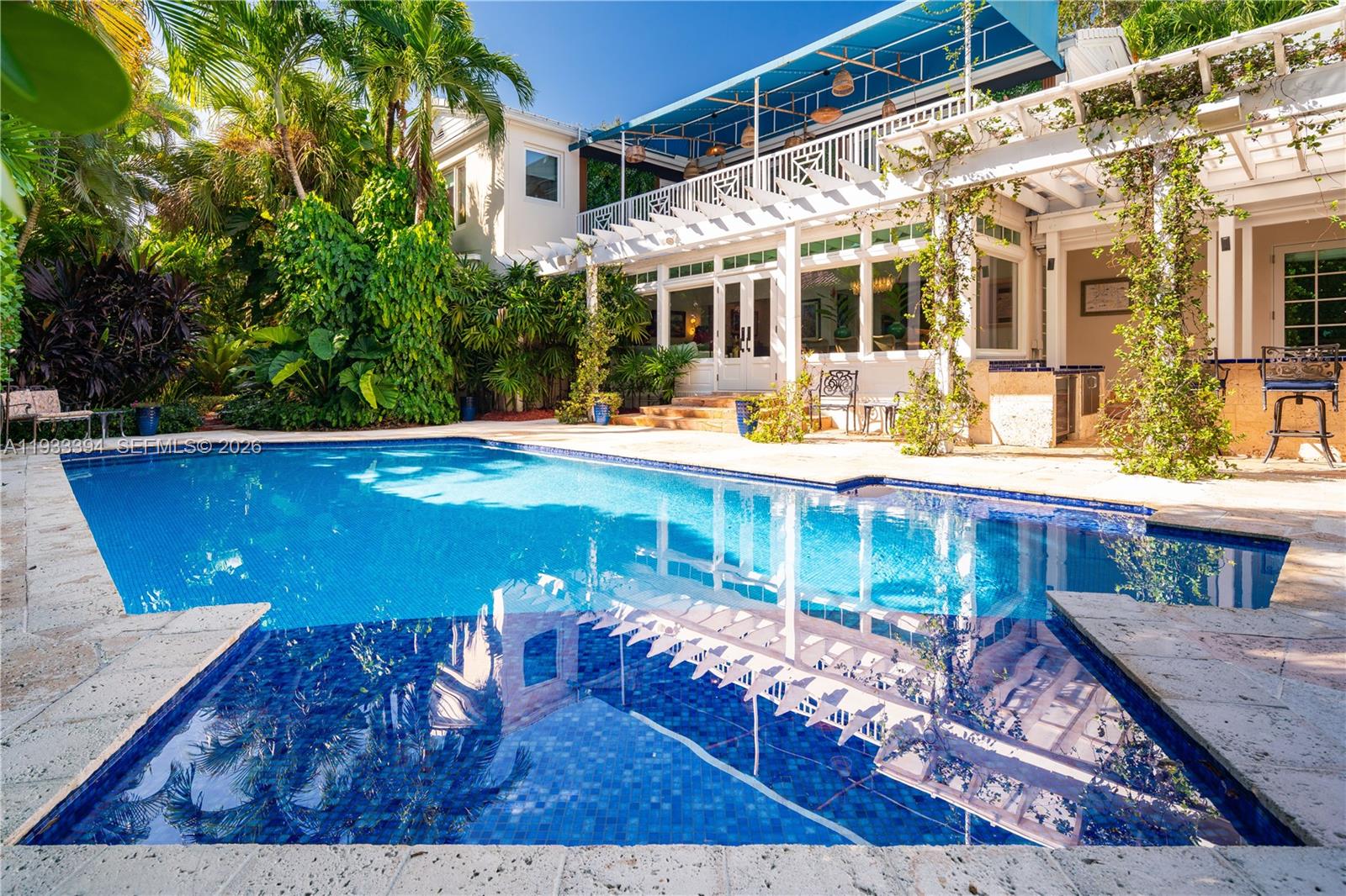 4871 SW 74th Ter, Miami FL 33143