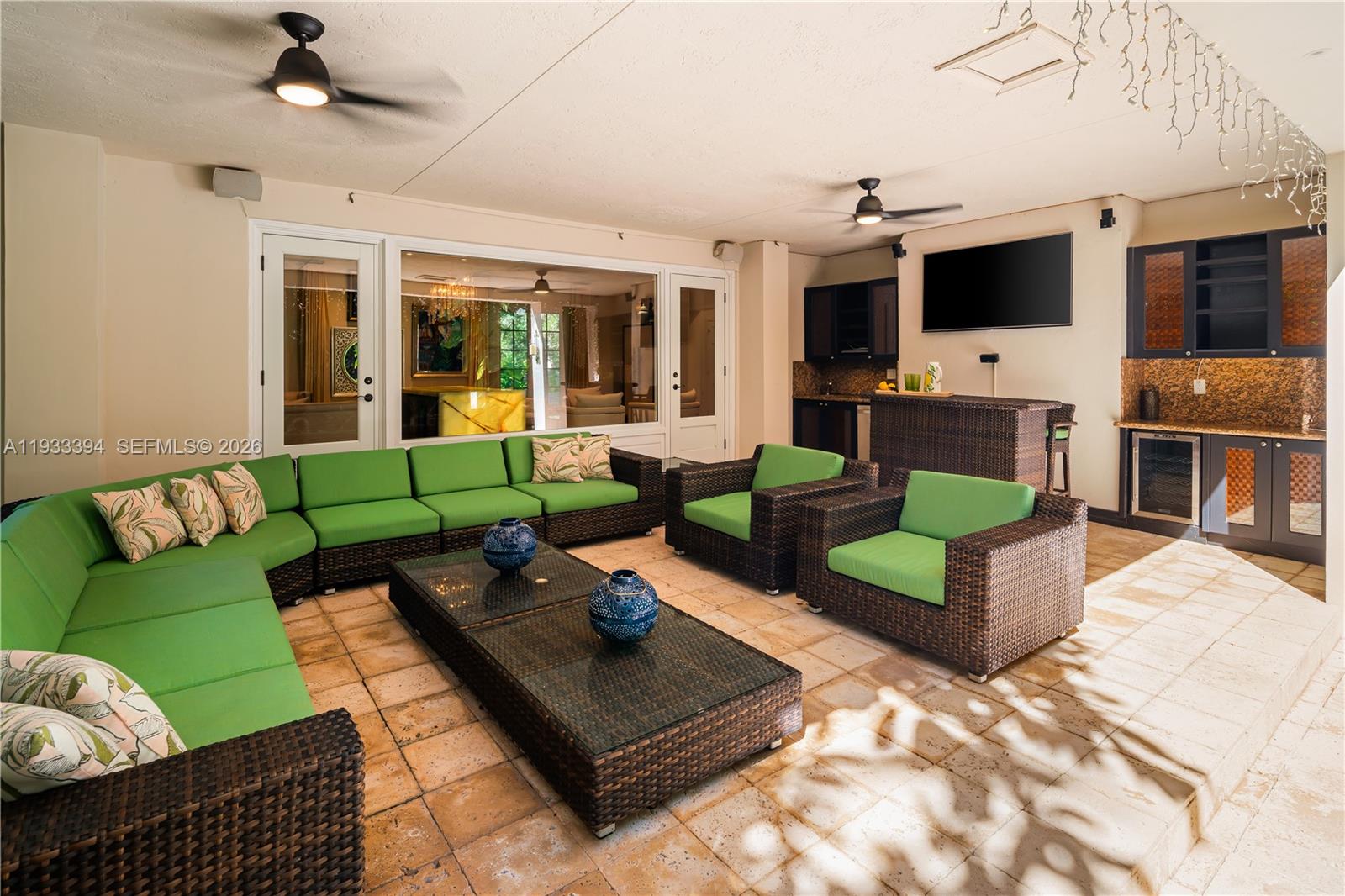4871 SW 74th Ter, Miami FL 33143