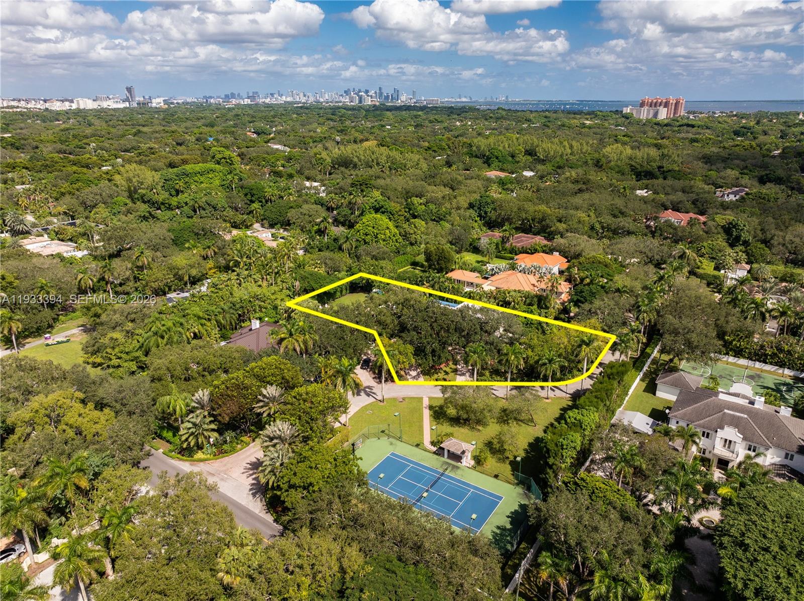 4871 SW 74th Ter, Miami FL 33143