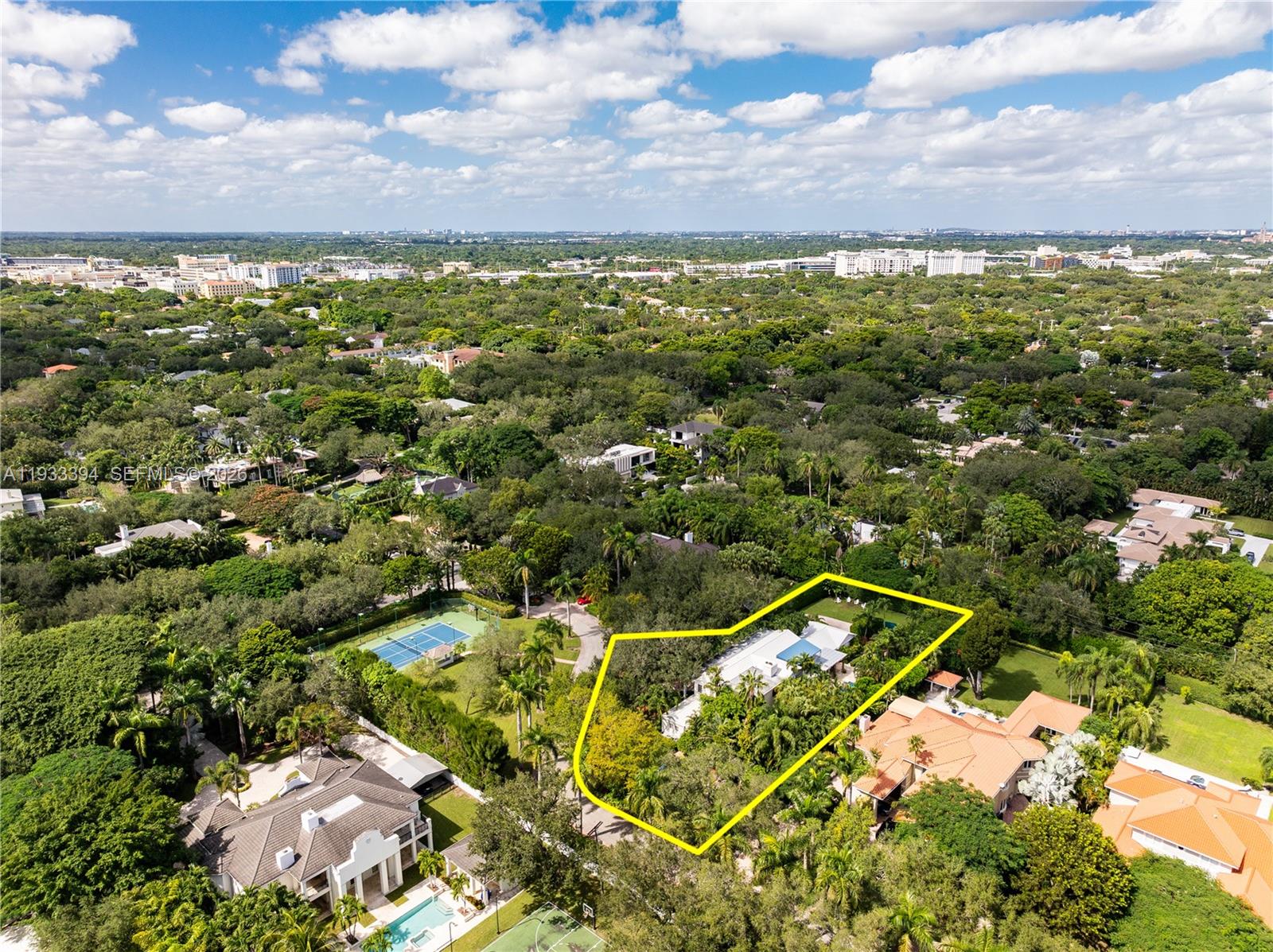 4871 SW 74th Ter, Miami FL 33143