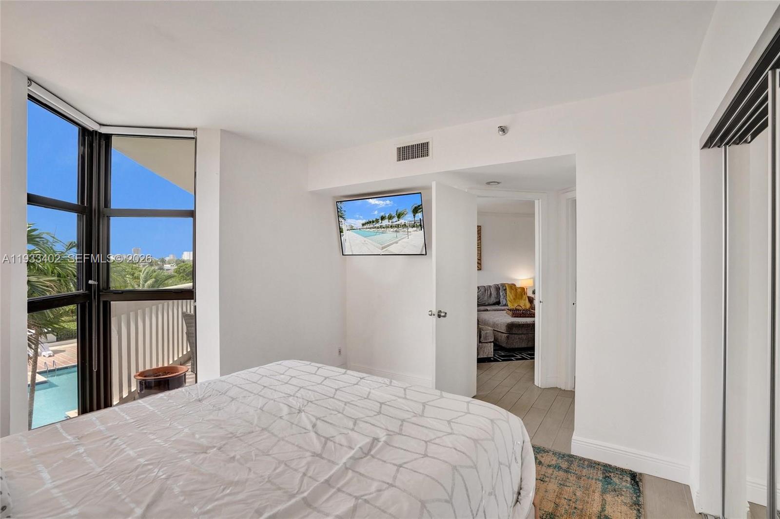 1000 E Island Blvd #503, Aventura FL 33160