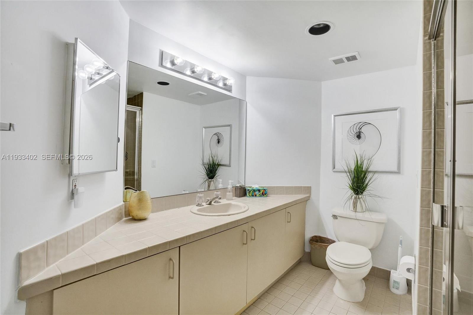 1000 E Island Blvd #503, Aventura FL 33160