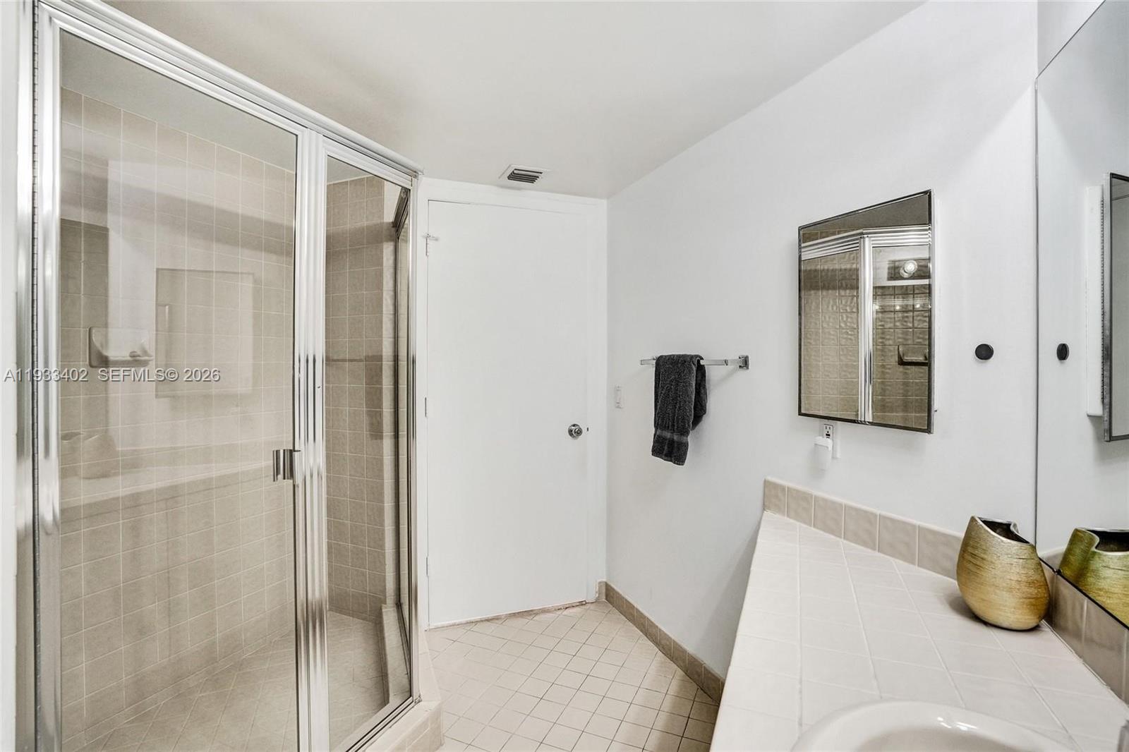 1000 E Island Blvd #503, Aventura FL 33160