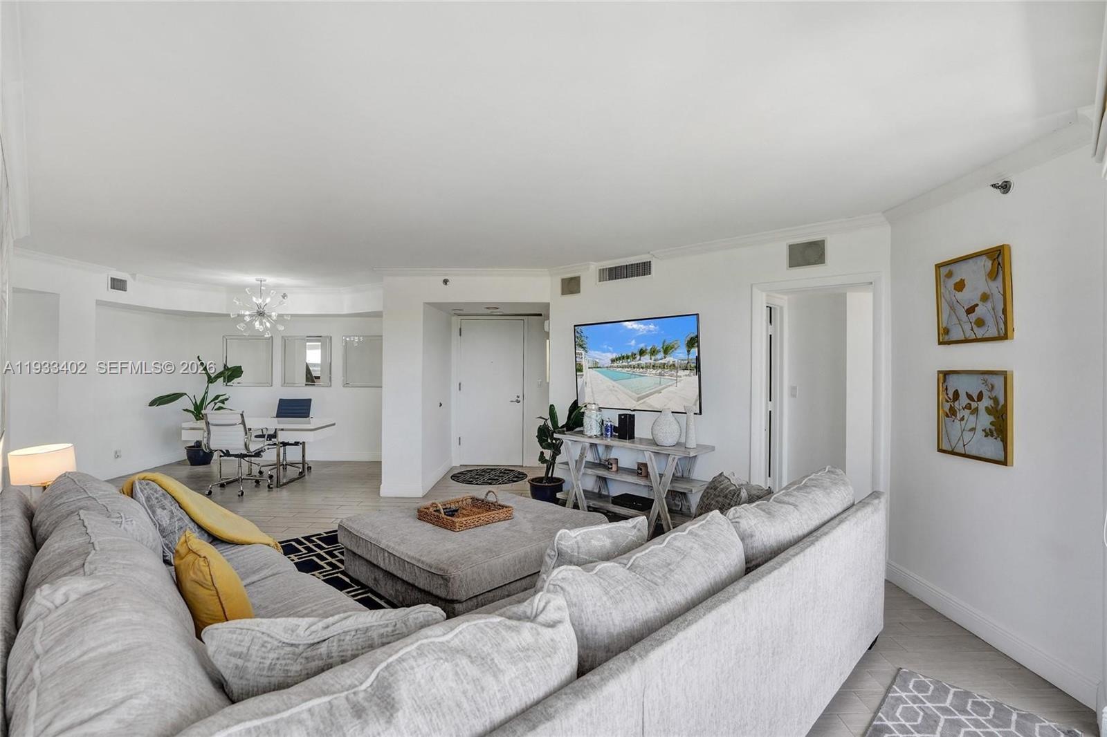 1000 E Island Blvd #503, Aventura FL 33160