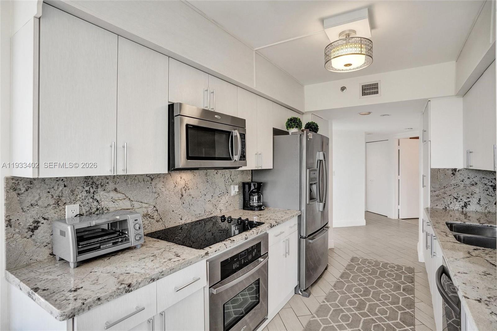 1000 E Island Blvd #503, Aventura FL 33160
