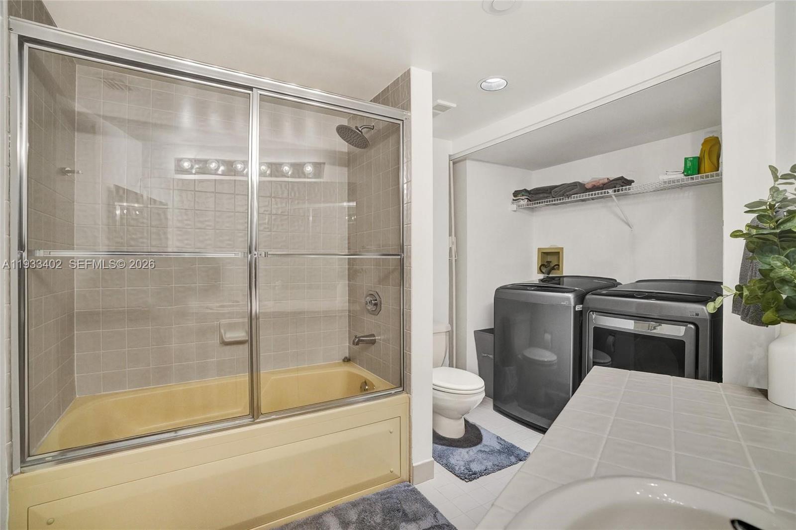 1000 E Island Blvd #503, Aventura FL 33160