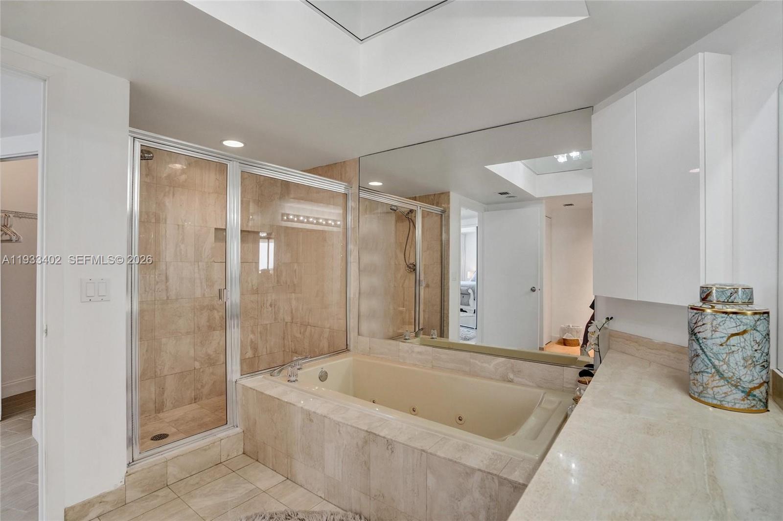 1000 E Island Blvd #503, Aventura FL 33160