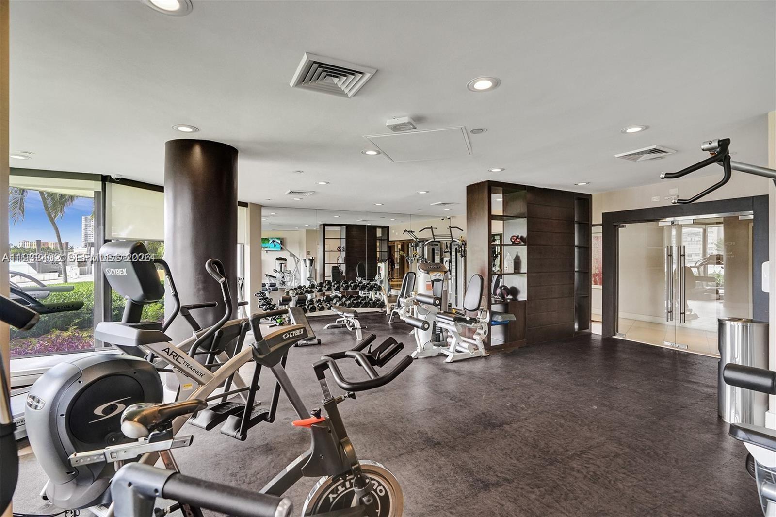 1000 E Island Blvd #503, Aventura FL 33160
