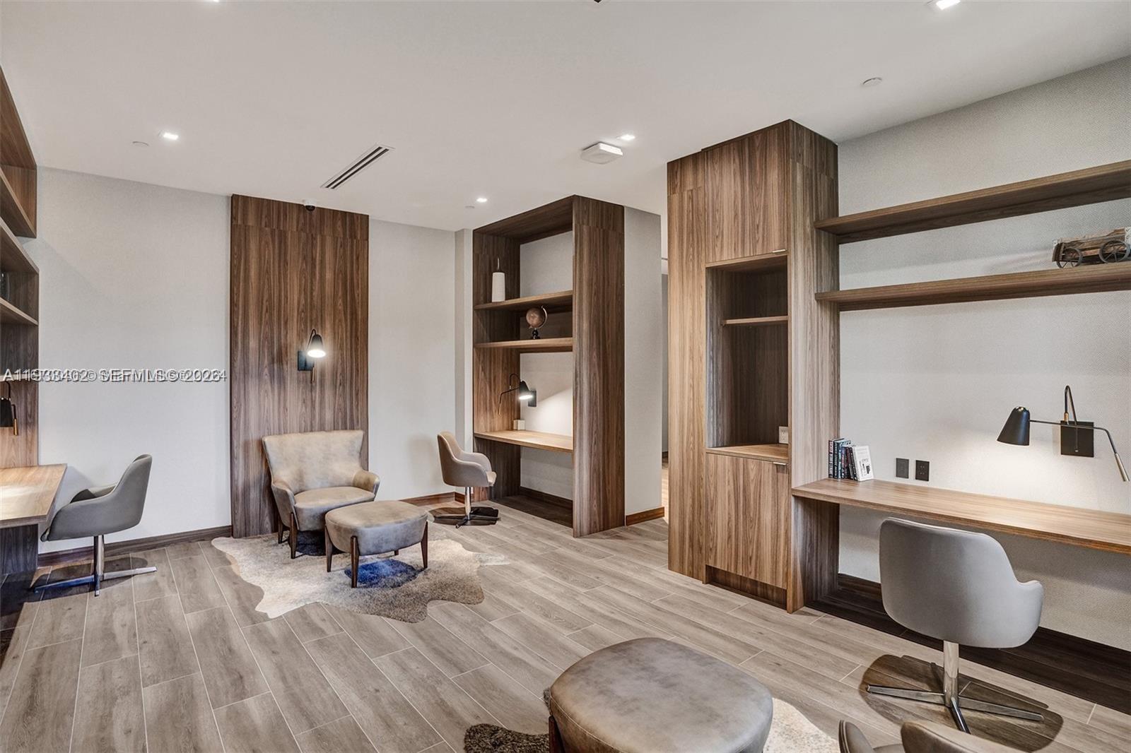 1000 E Island Blvd #503, Aventura FL 33160