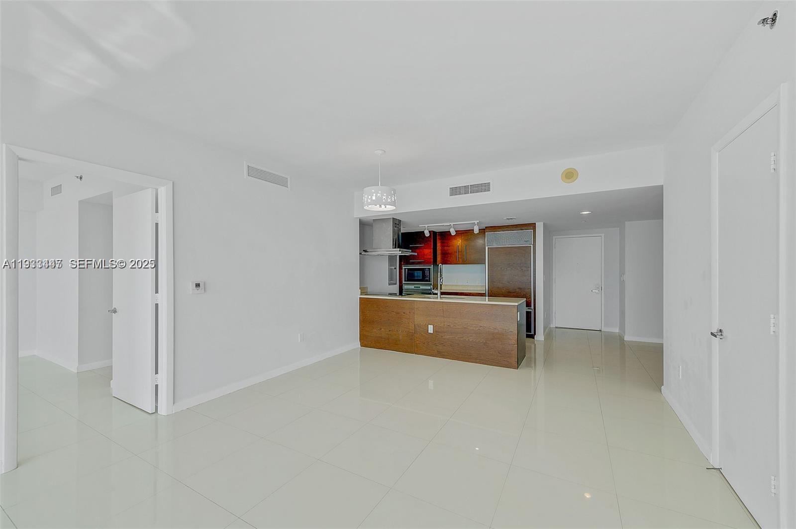 495 Brickell Ave #2103, Miami FL 33131