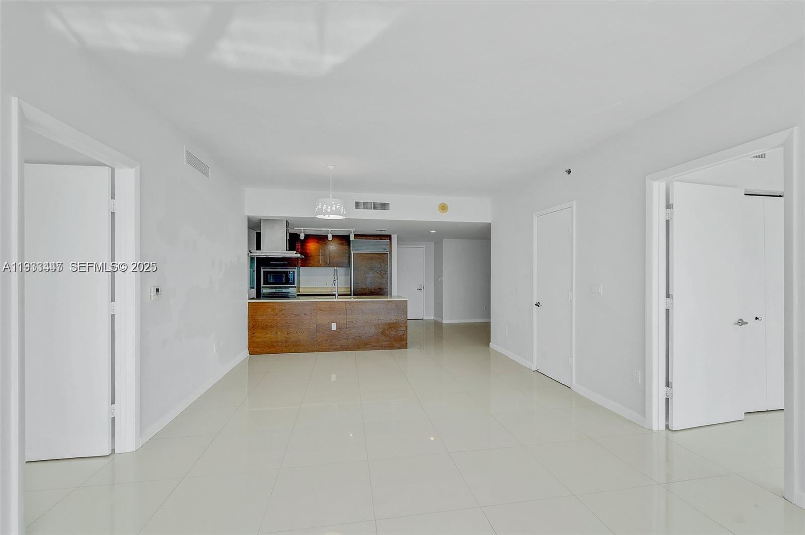 495 Brickell Ave #2103, Miami FL 33131
