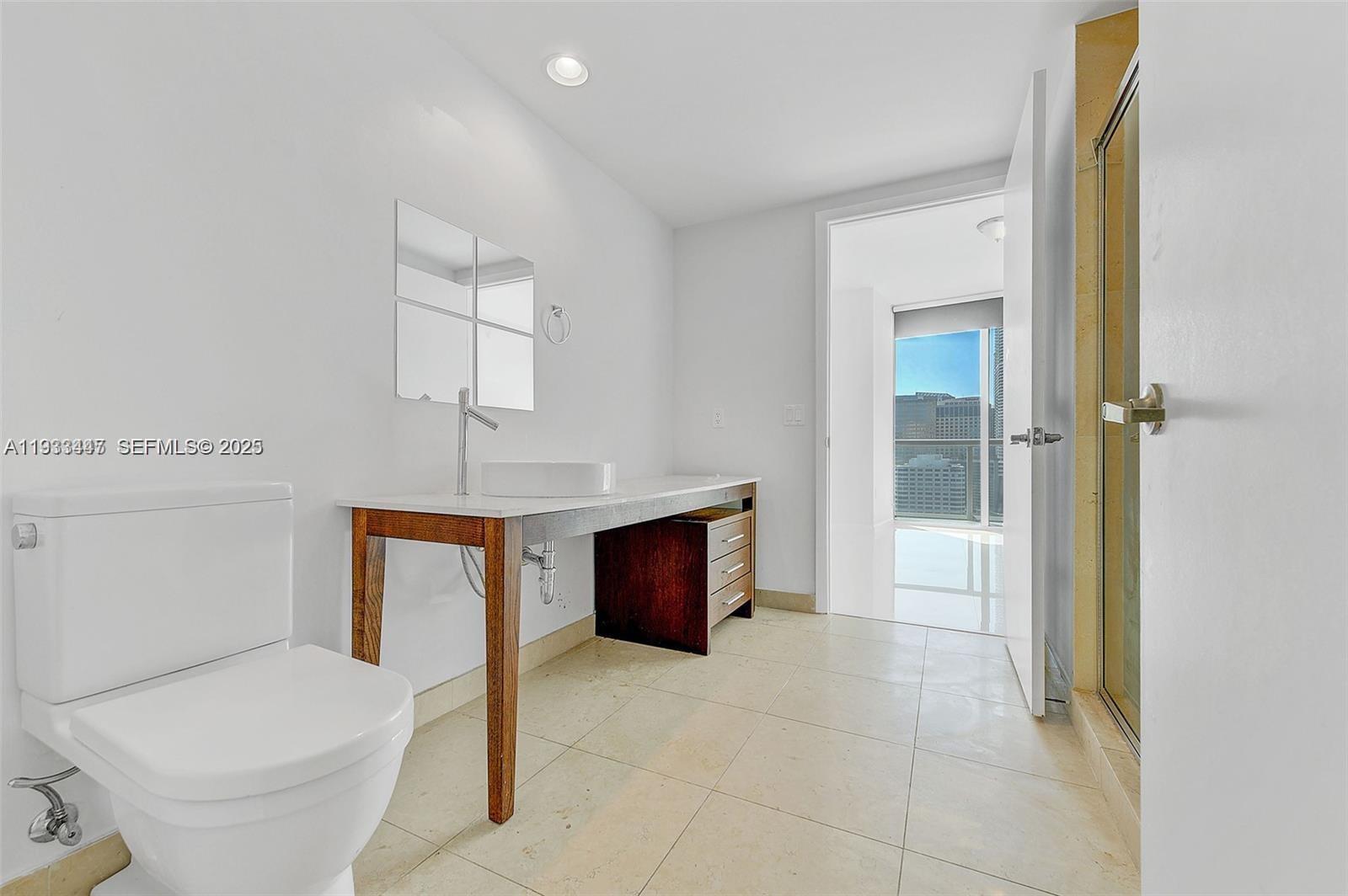 495 Brickell Ave #2103, Miami FL 33131