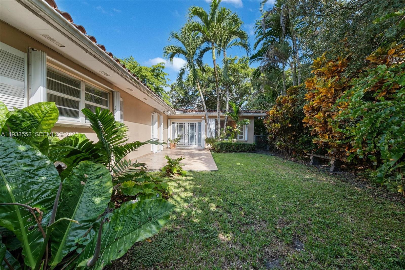 1530 Catalonia Ave, Coral Gables FL 33134
