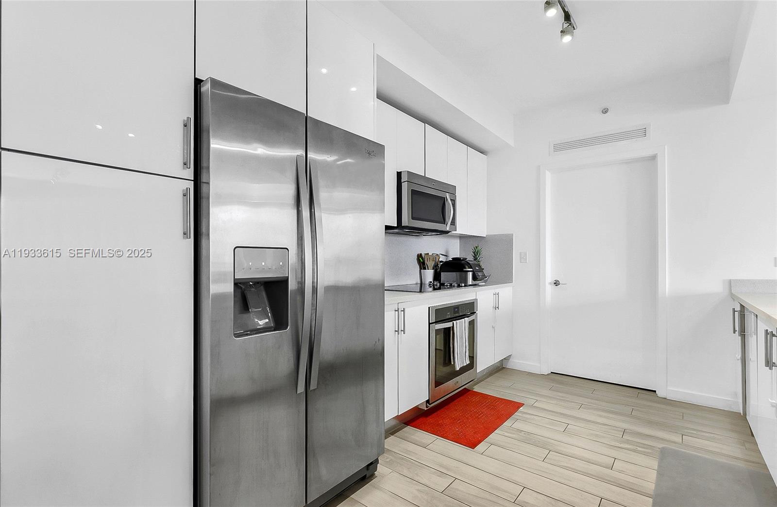 999 SW 1st Ave #1505, Miami FL 33130