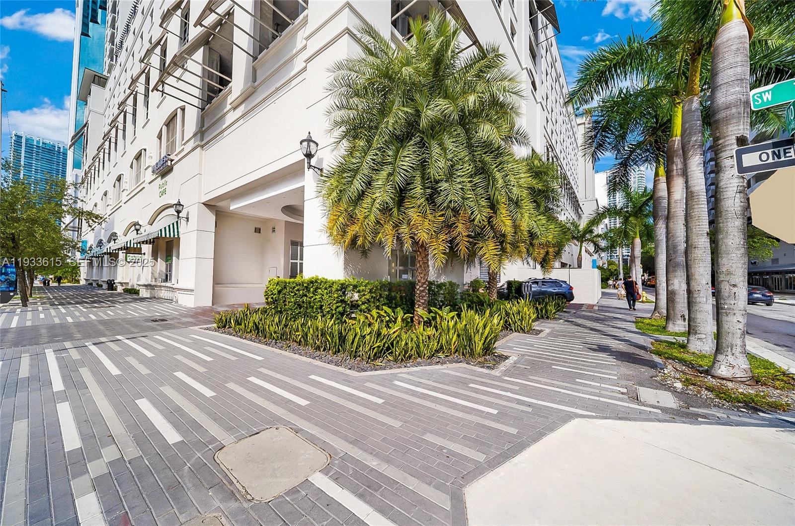999 SW 1st Ave #1505, Miami FL 33130
