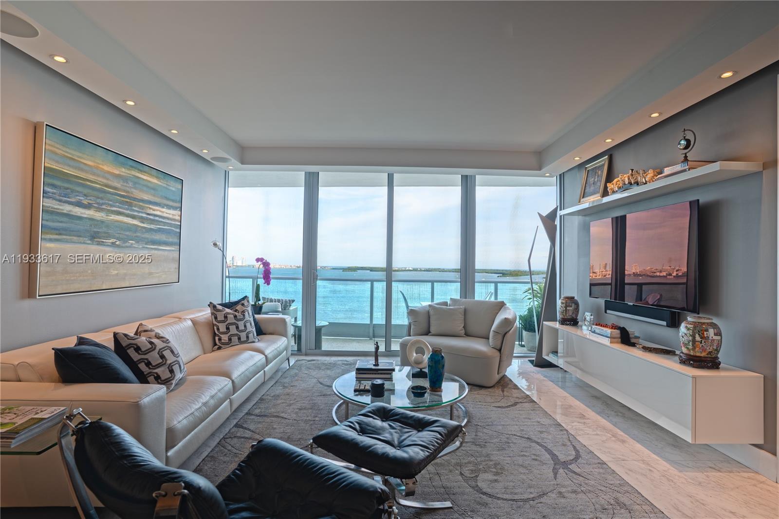 1331 Brickell Bay Dr #1609, Miami FL 33131