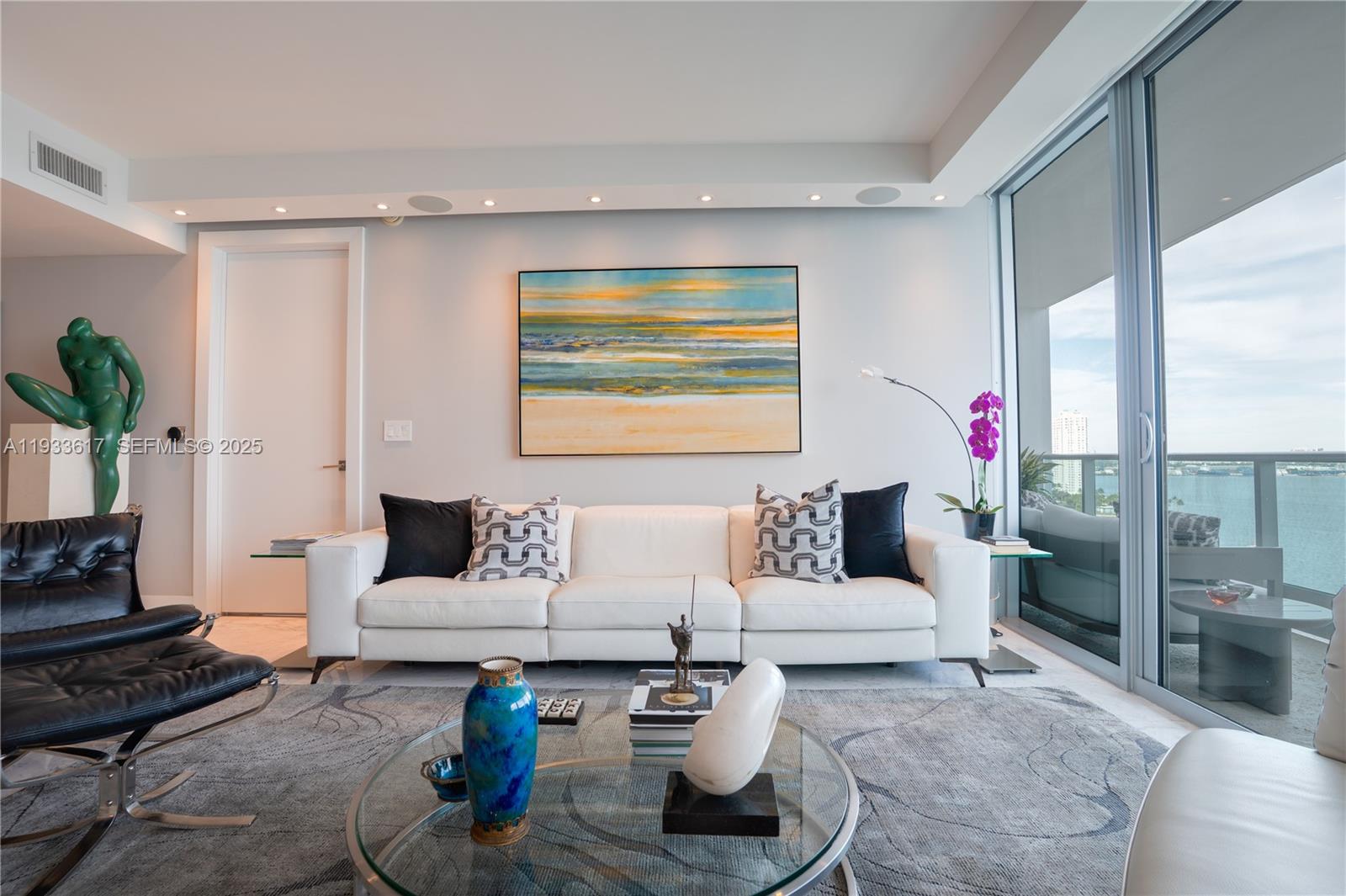 1331 Brickell Bay Dr #1609, Miami FL 33131