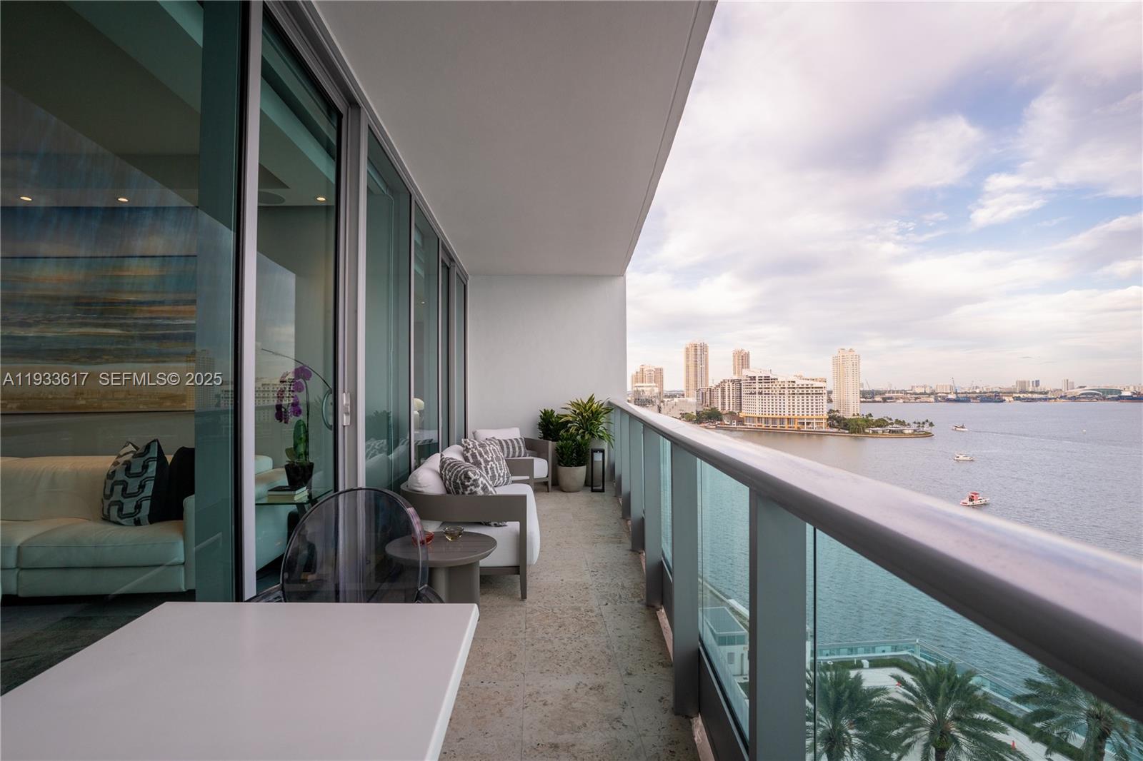 1331 Brickell Bay Dr #1609, Miami FL 33131