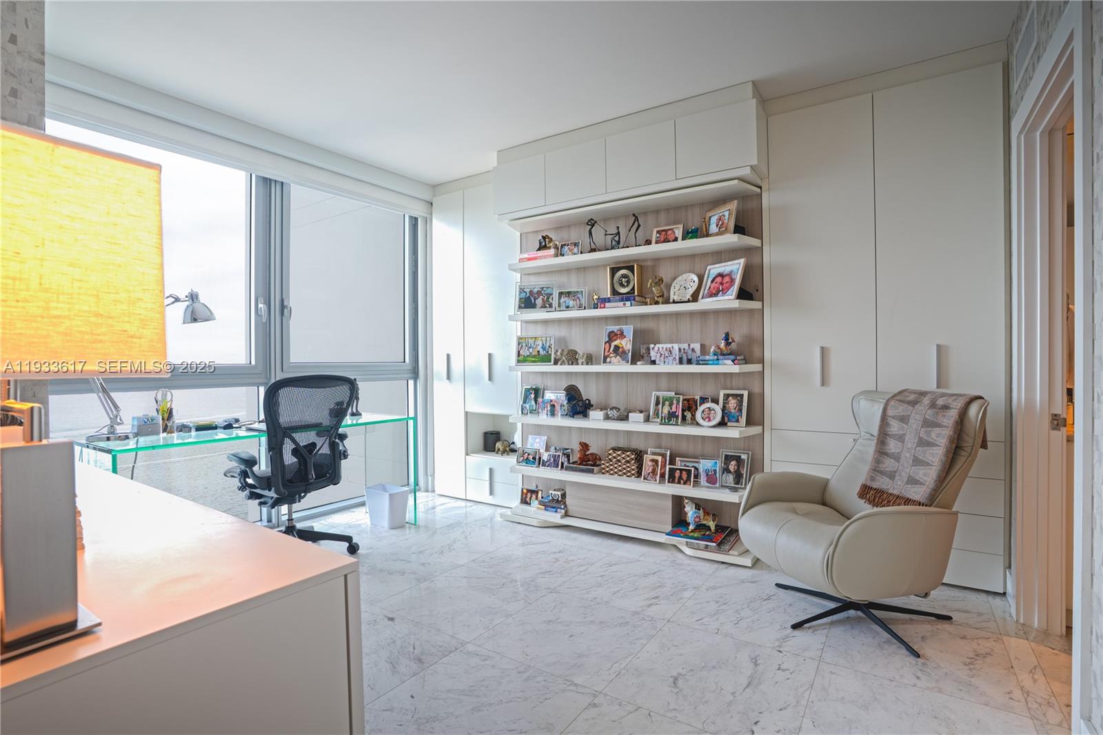 1331 Brickell Bay Dr #1609, Miami FL 33131
