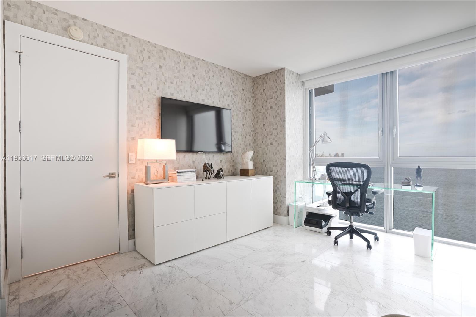 1331 Brickell Bay Dr #1609, Miami FL 33131