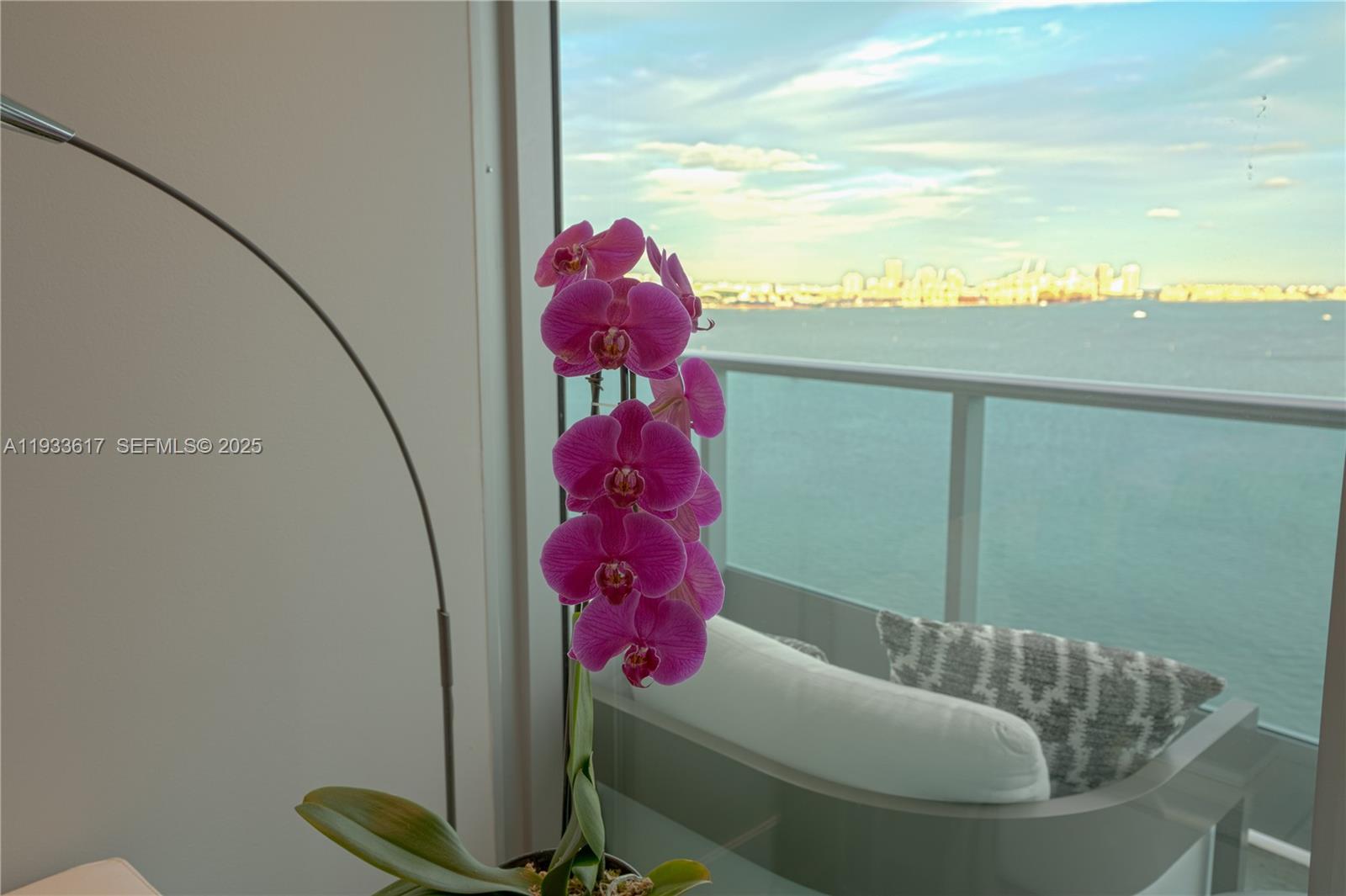 1331 Brickell Bay Dr #1609, Miami FL 33131