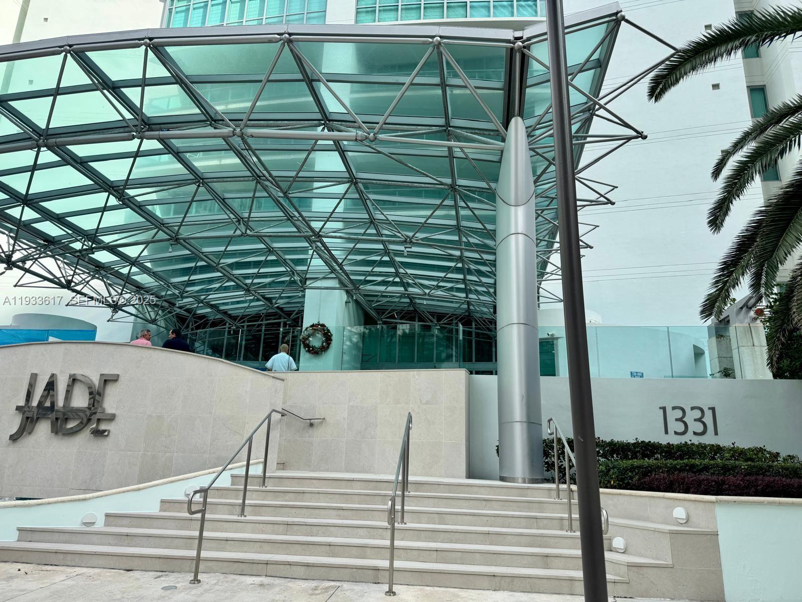 1331 Brickell Bay Dr #1609, Miami FL 33131