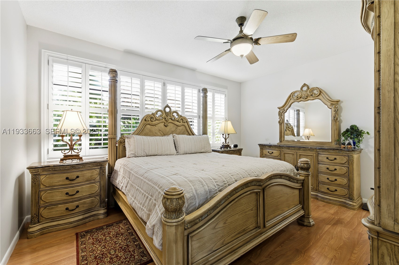 2607 Holy Cross Ln, Lake Worth FL 33460