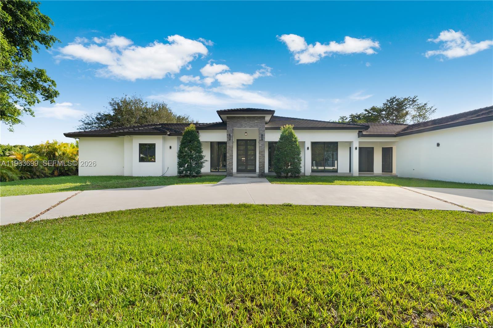 10398 SW 64th St, Miami FL 33173