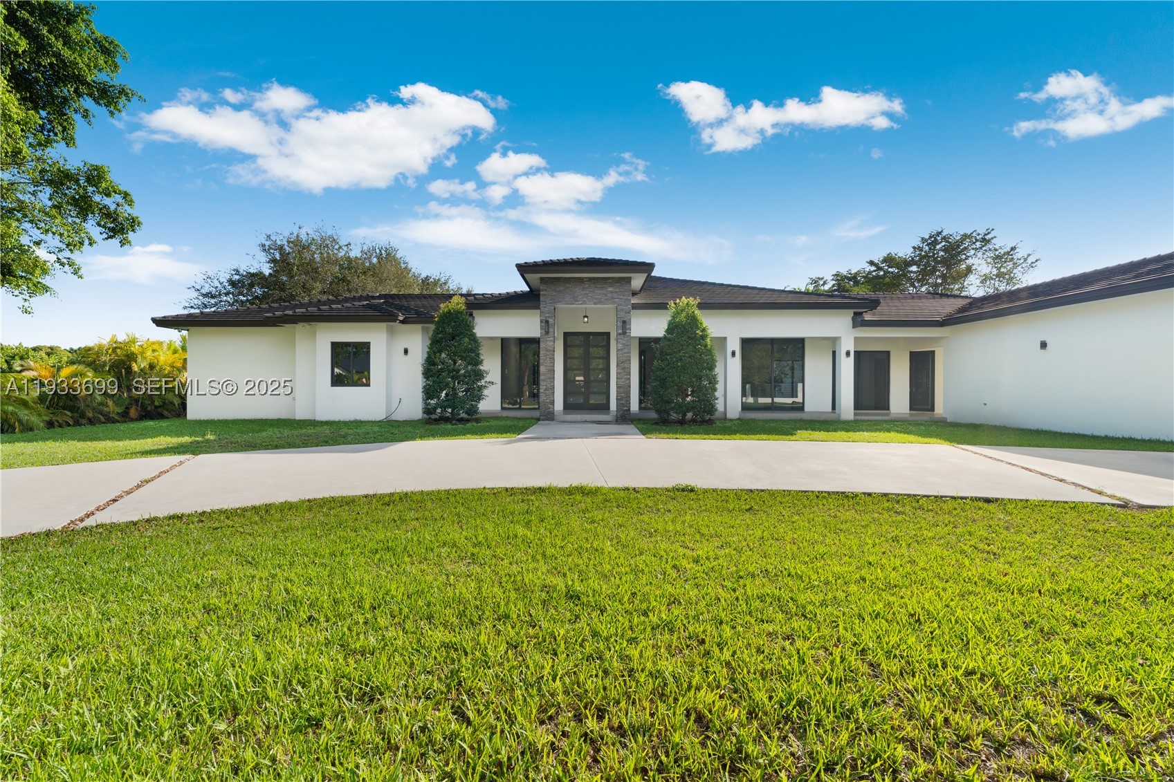 10398 SW 64th St, Miami FL 33173