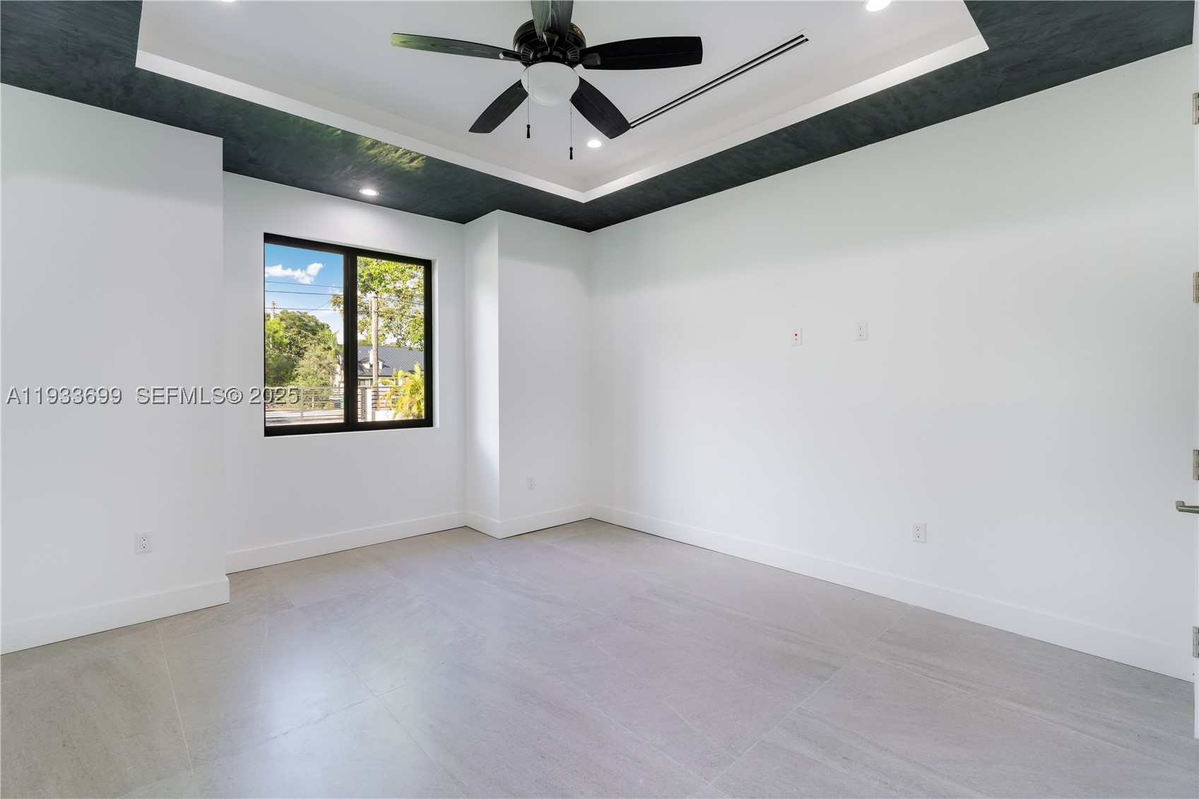 10398 SW 64th St, Miami FL 33173