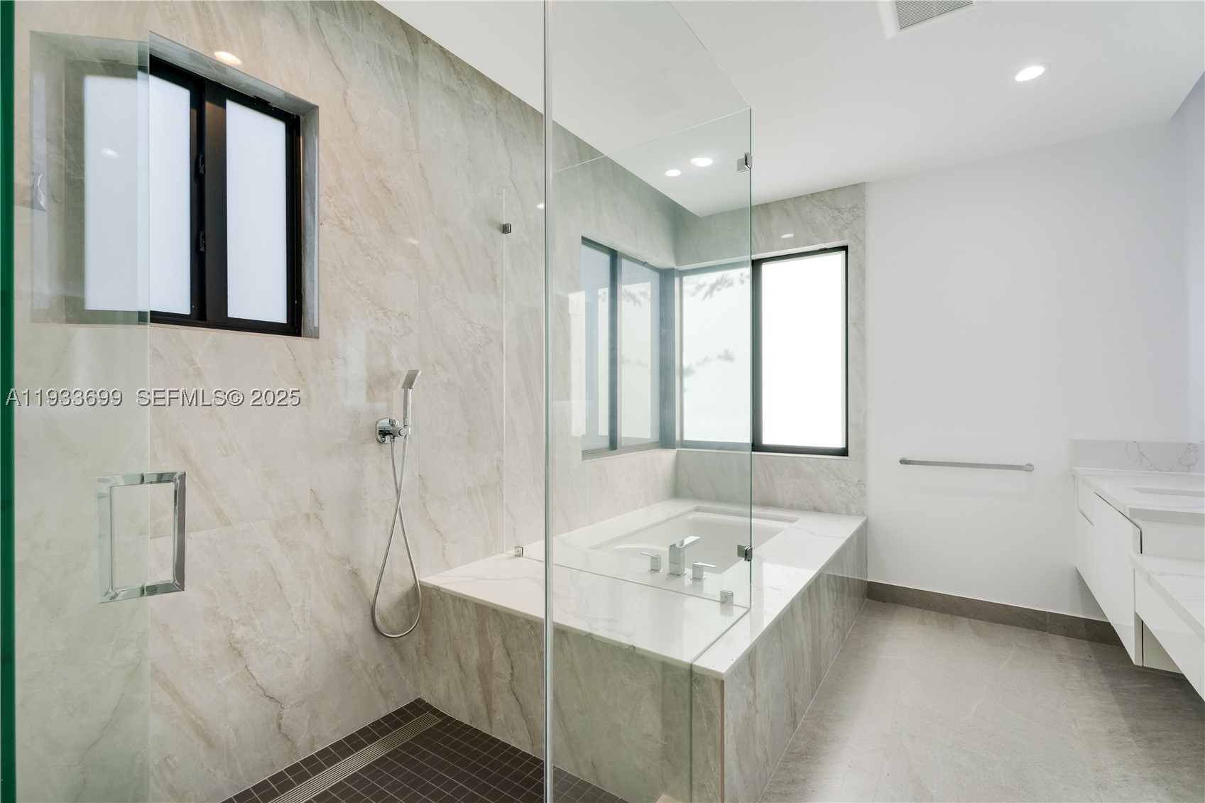 10398 SW 64th St, Miami FL 33173