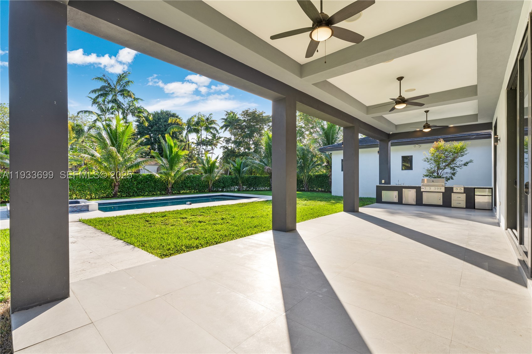 10398 SW 64th St, Miami FL 33173