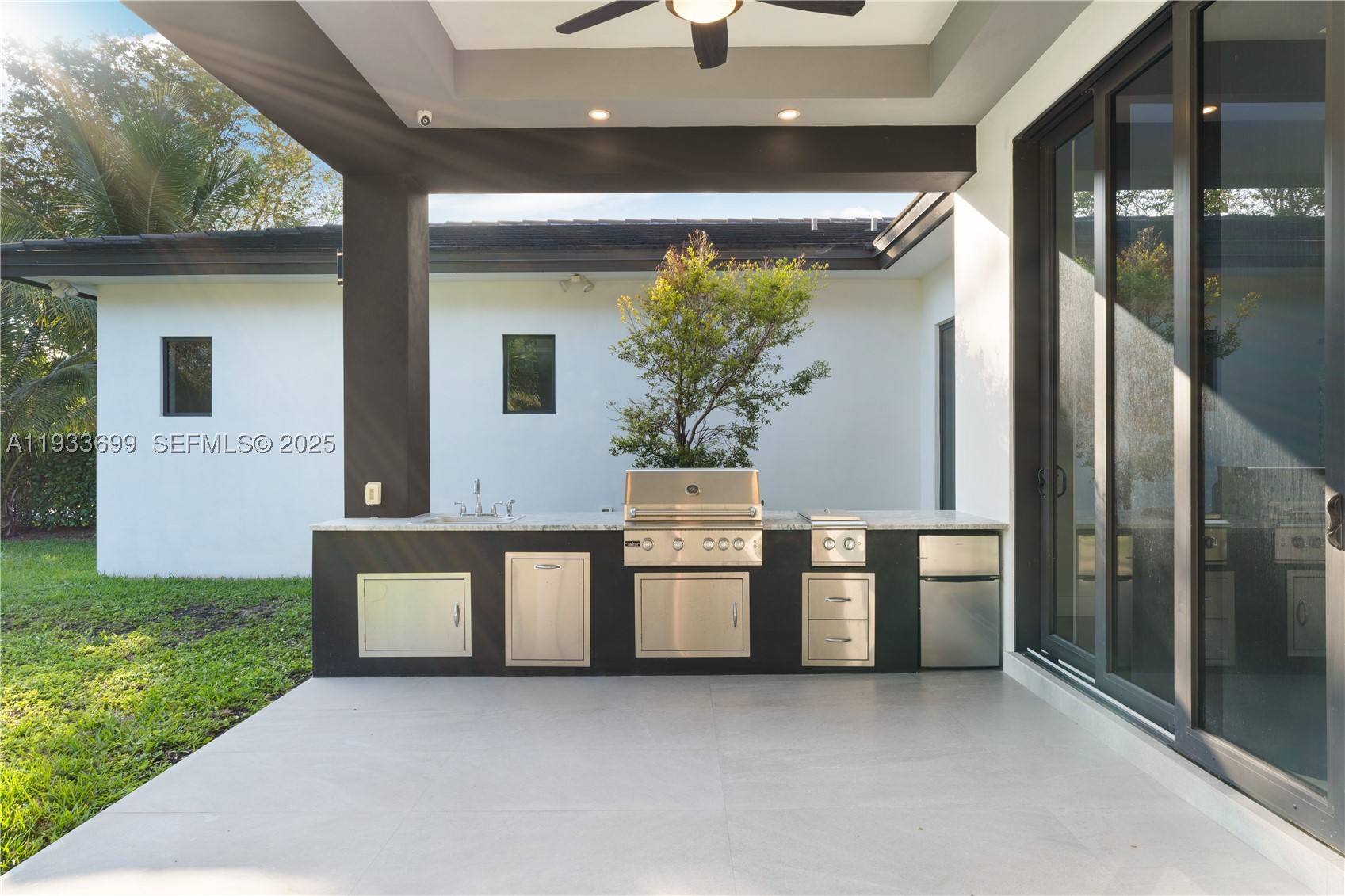 10398 SW 64th St, Miami FL 33173