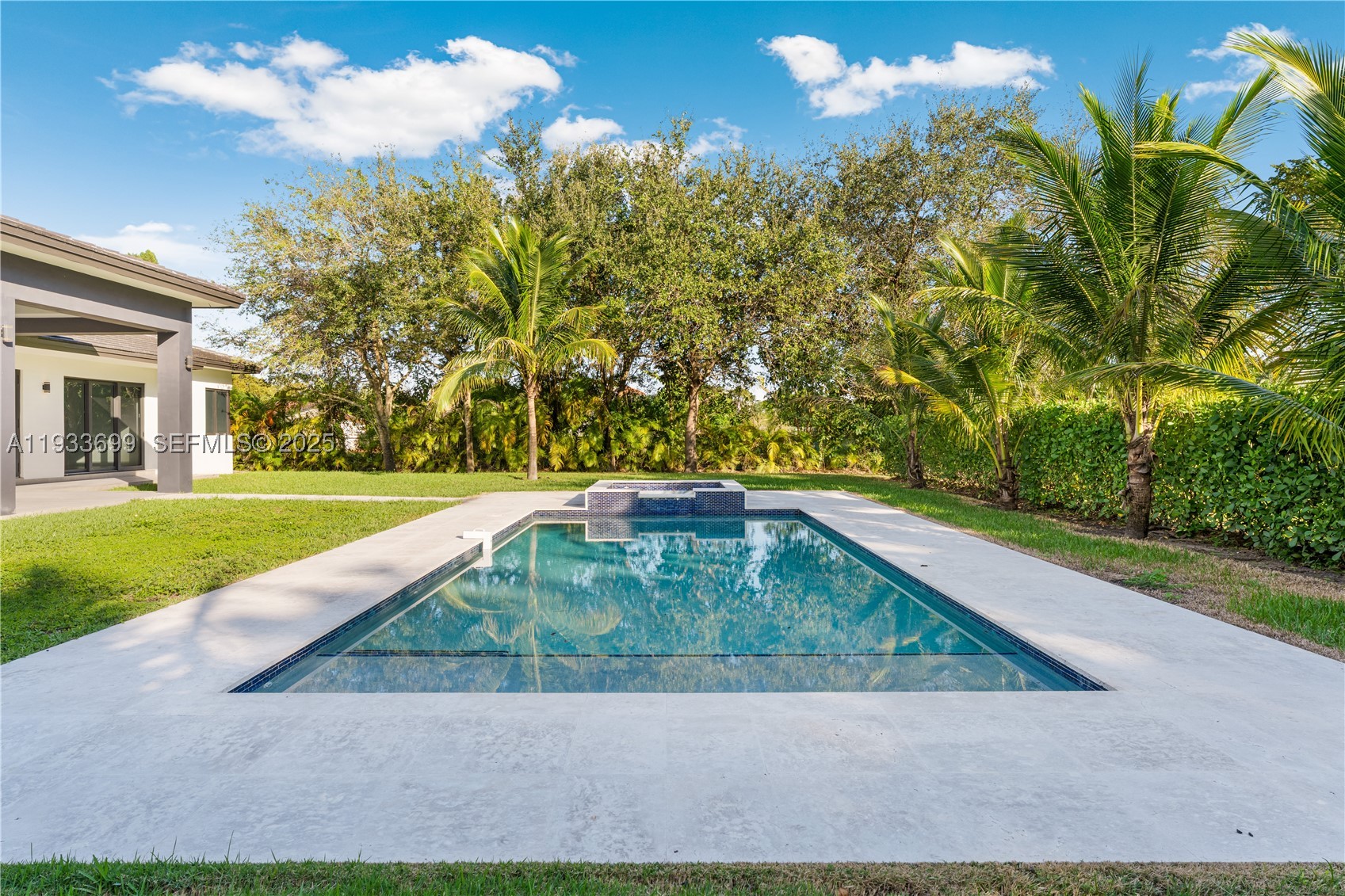 10398 SW 64th St, Miami FL 33173