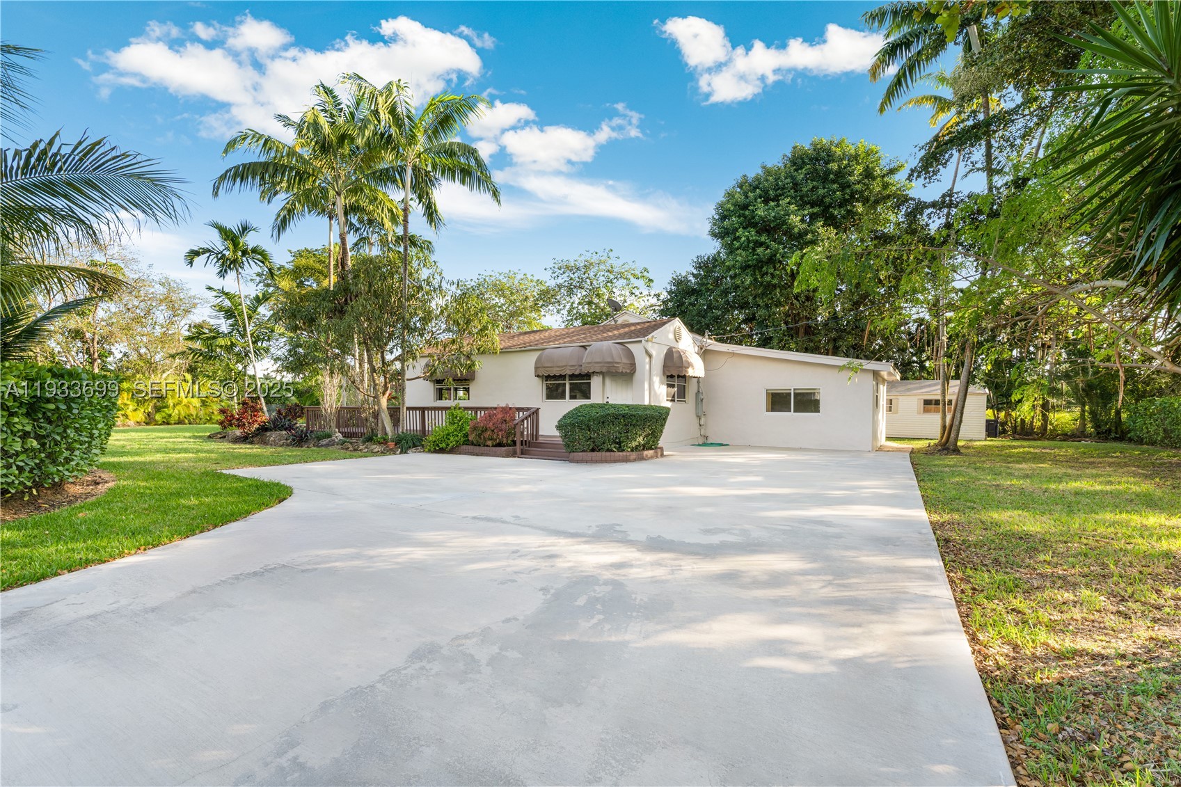10398 SW 64th St, Miami FL 33173