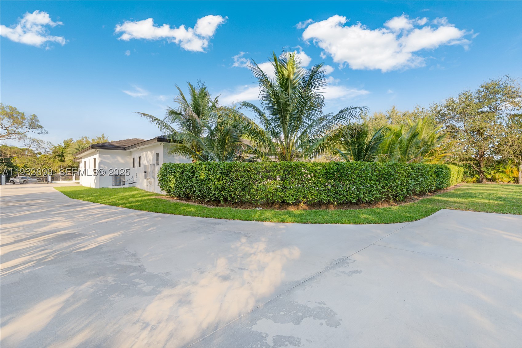 10398 SW 64th St, Miami FL 33173