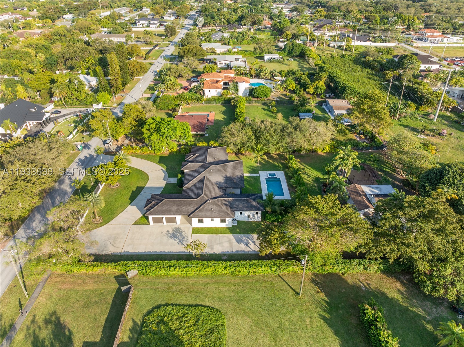10398 SW 64th St, Miami FL 33173