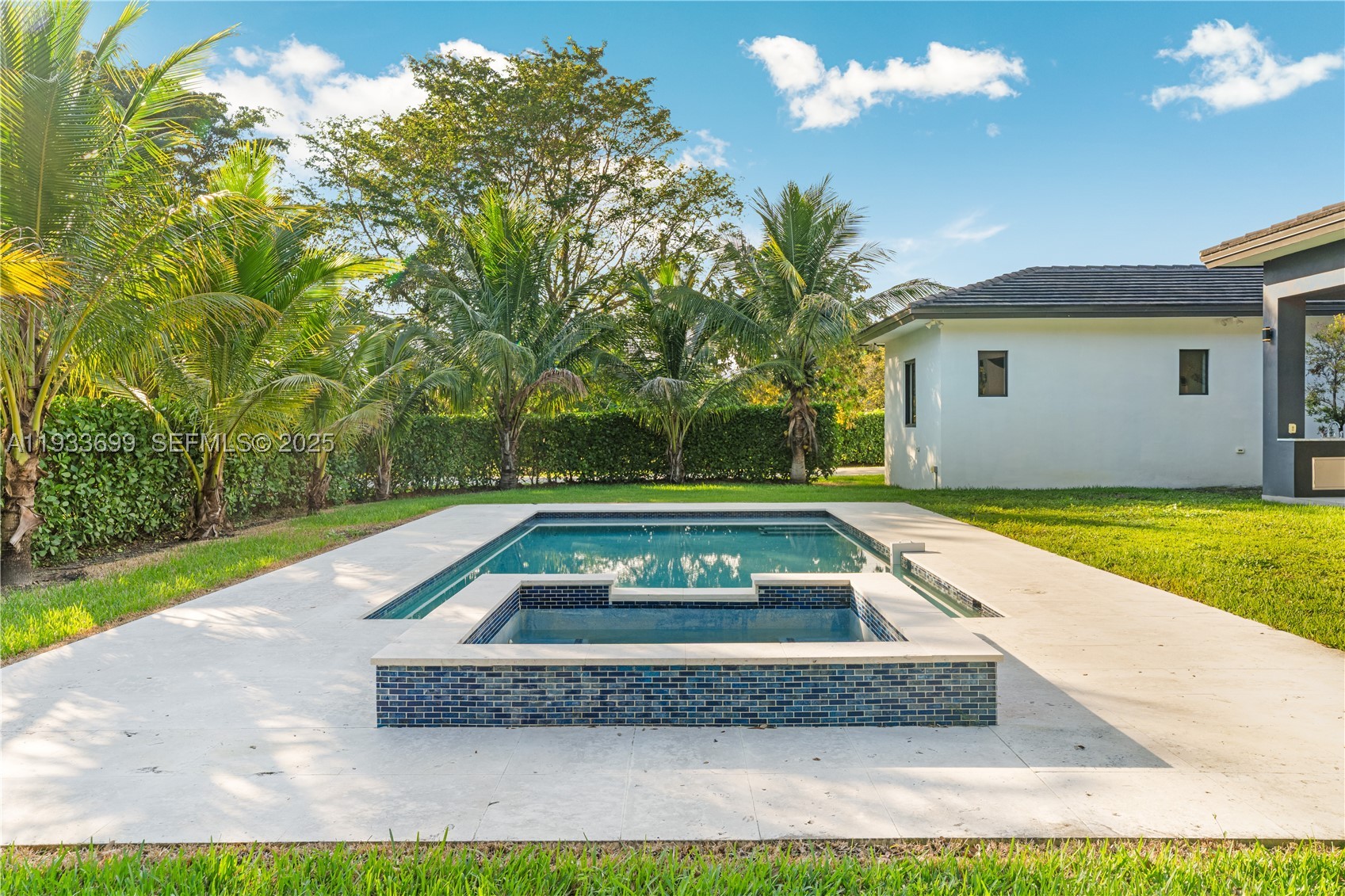 10398 SW 64th St, Miami FL 33173