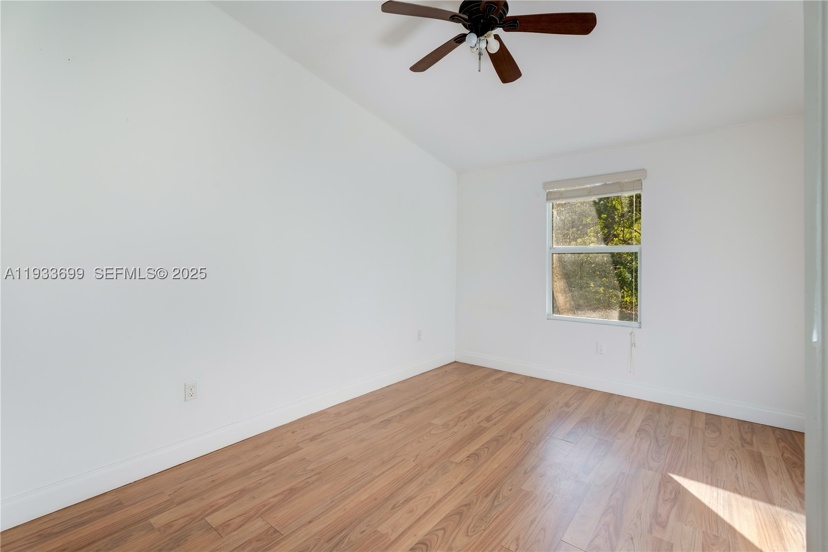 10398 SW 64th St, Miami FL 33173