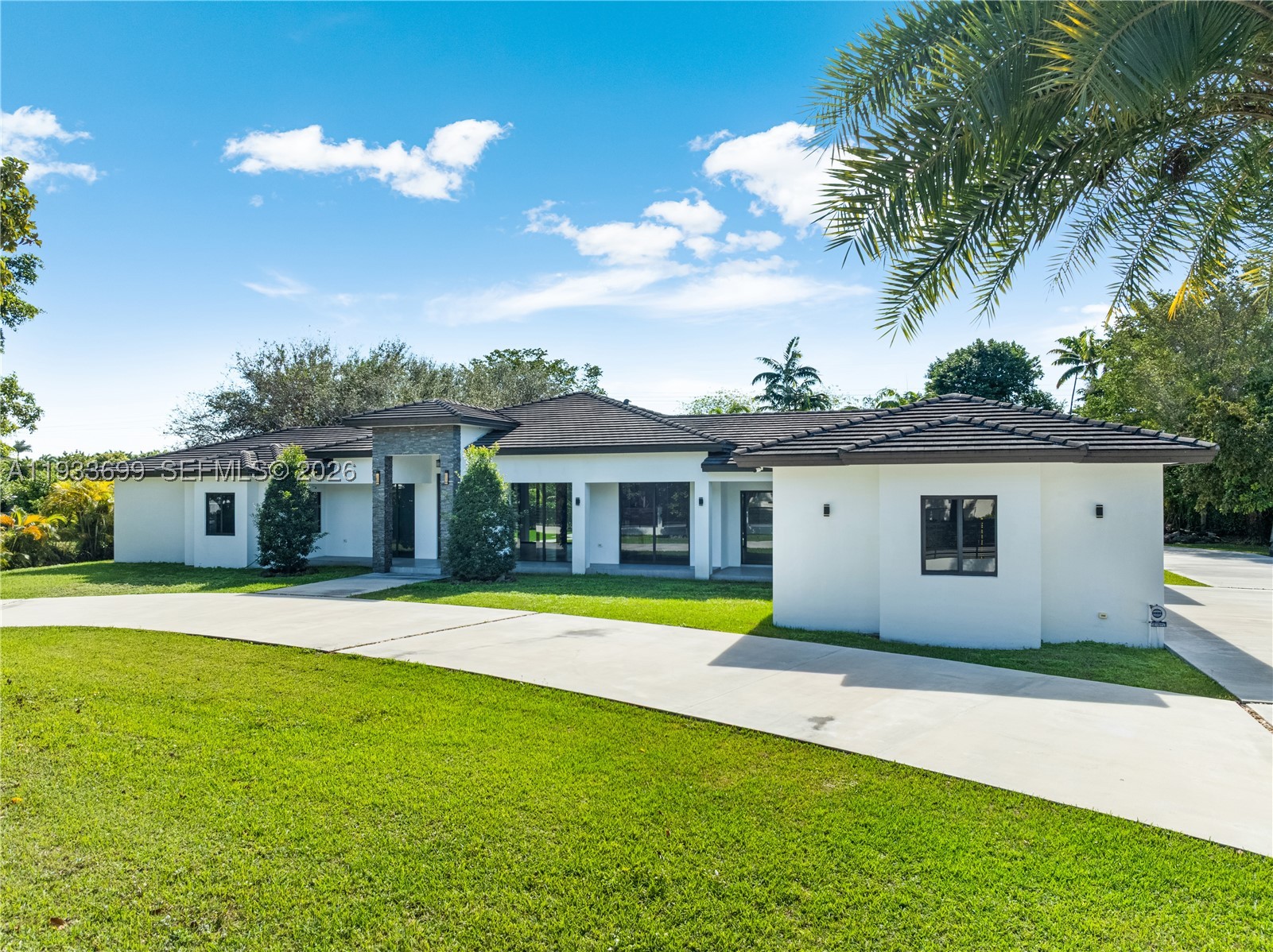 10398 SW 64th St, Miami FL 33173