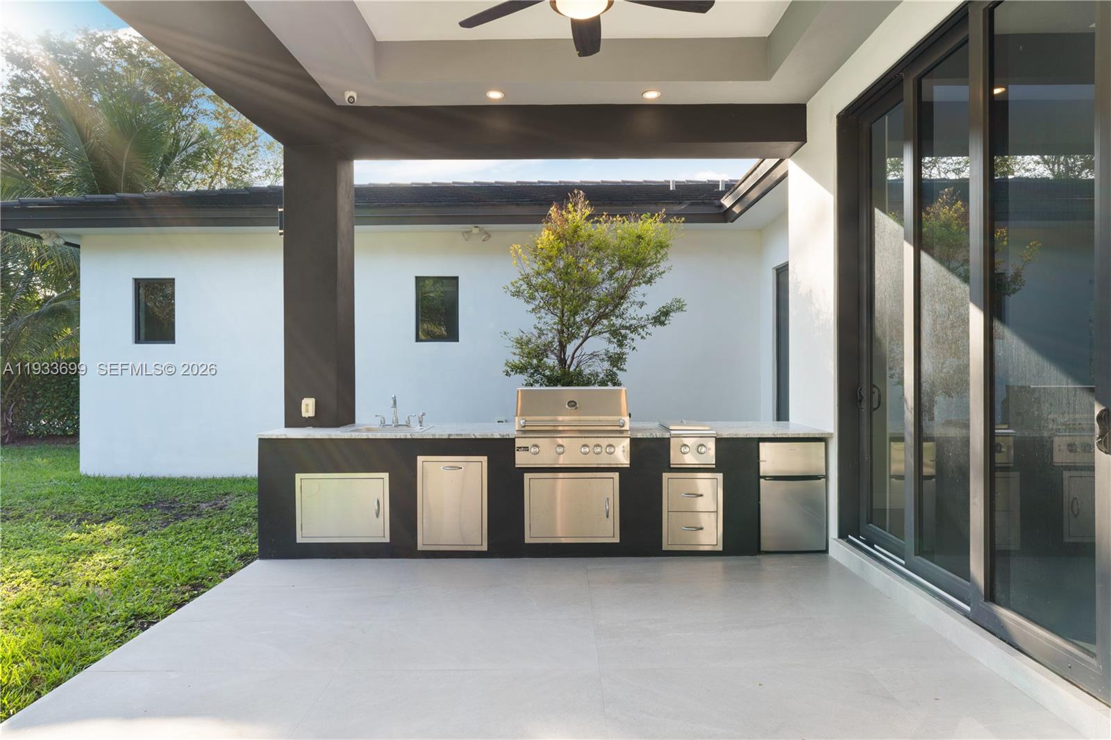 10398 SW 64th St, Miami FL 33173